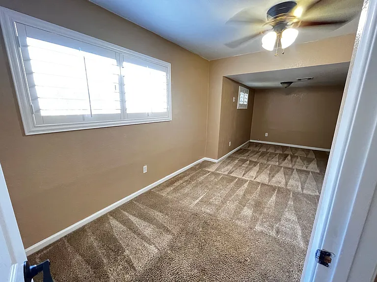 1270 W Brighton Ave — Photo 9