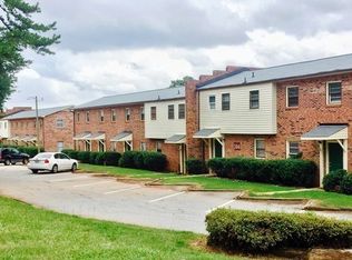 112 Northway Dr APT 28, Pickens, SC 29671
