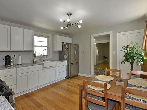 5th image of 210 7th St E
