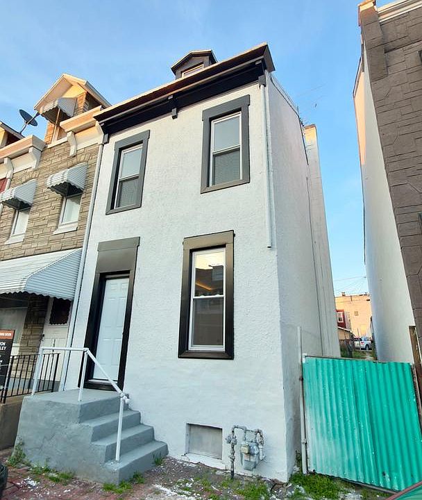 1st image of 1539 Moss St