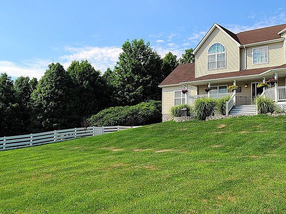 4th image of 12 Baldy Dr