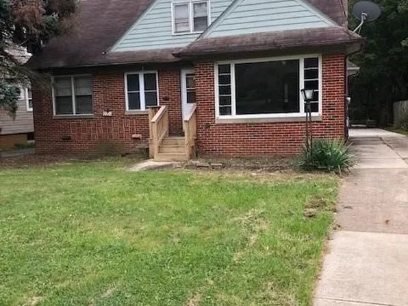17300 Libby Rd, Maple Heights, OH 44137