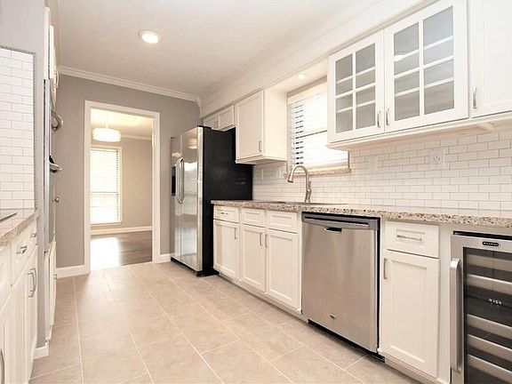5th image of 13550 Brook Hollow Dr