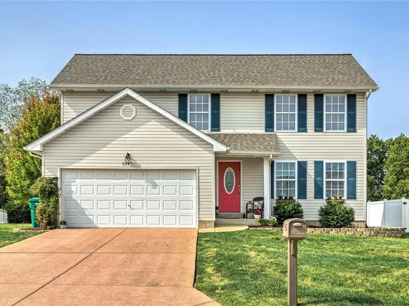 2347 Pebble Creek Dr, High Ridge, MO 63049