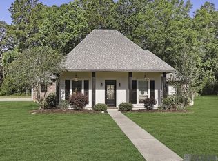 29407 Preston Pointe Dr, Livingston, LA 70754