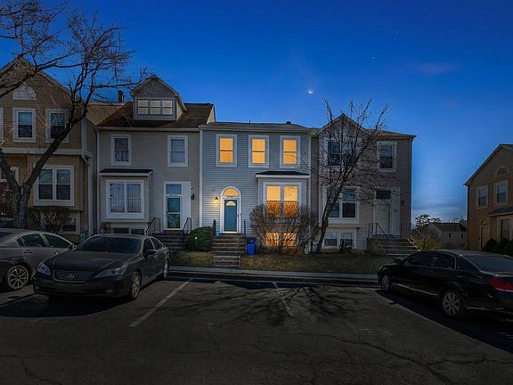 3rd image of 41 Scarlet Sage Ct
