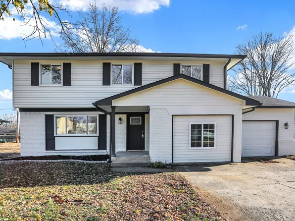 701 Laurel Ln, Fortville, IN 46040