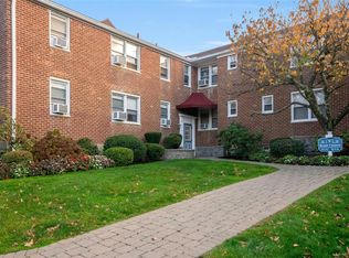 9 Bryant Cres APT 2E, White Plains, NY 10605