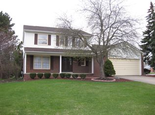 3695 Worthington Ct, Rochester Hills, MI 48309