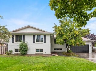 1112 W Walden Park Dr, Murray, UT 84123