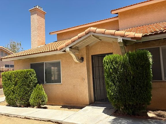 3rd image of 12440 Corkwood Ln