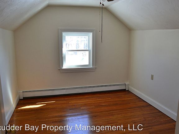 2nd image of 59 Abbott St