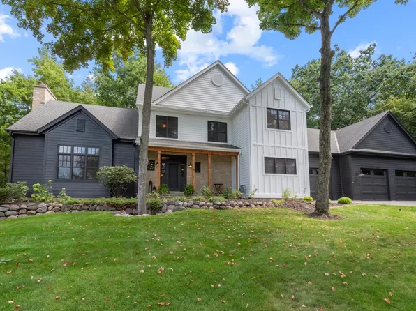 12108 North Ridgeway LANE, Mequon, WI 53097