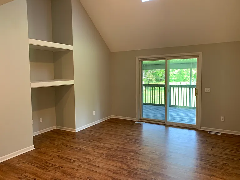764-1 N Meridian Rd — Photo 14