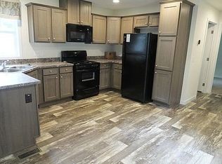 38 E Woodside Ter, Holland, OH