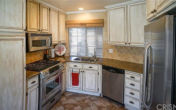 5th image of 22912 White Pine Pl