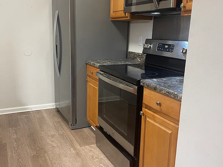 811-811B Winthrop St #B — Photo 10