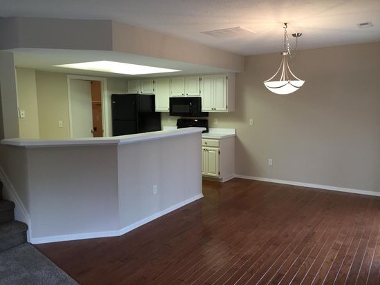 3675 Osprey Ln, Powell, OH 43065