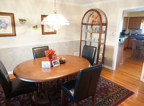 2nd image of 21353 Bramble Dr