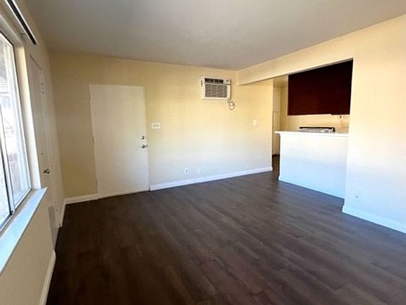 5th image of 4481 Chevy Chase Dr APT 18