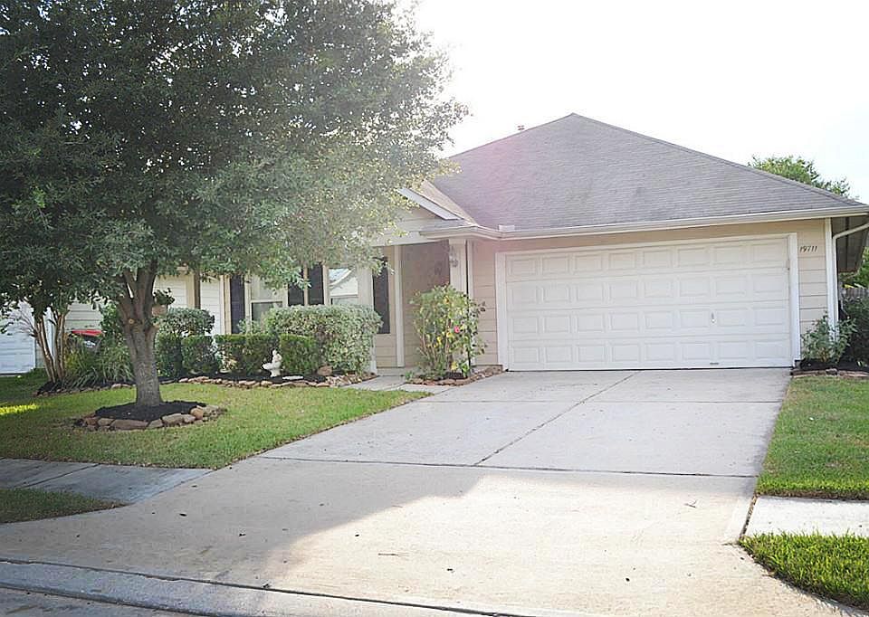 1st image of 19711 River Breeze Dr
