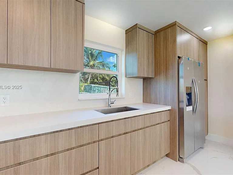 3801 SW 132nd Ave — Photo 40