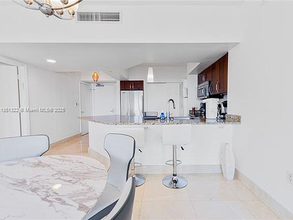 4th image of 20000 Country Club Dr #1114