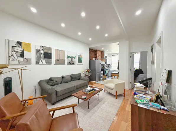 121 5th Avenue image 1 of 18