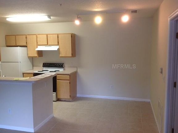 5th image of 6542 Swissco Dr Unit 811