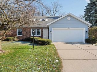 1708 Lowell Wood E, Mishawaka, IN