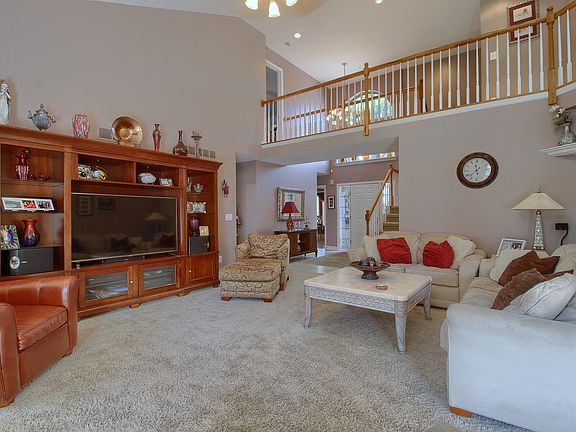 5th image of 52346 Creek Ln