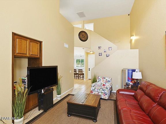 4th image of 7019 W Lantern Ln #1