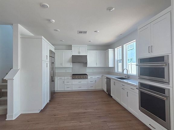 3rd image of 1025 Citron Rd