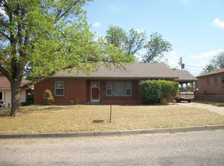 1304 E 13th St, Sweetwater, TX 79556