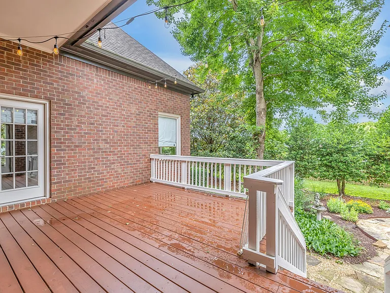 729 Harrow Ln — Photo 48
