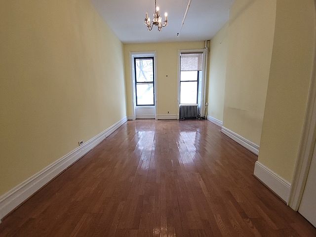 1st image of 108 W 71st St APT 2