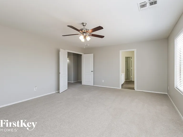 751 E Drifter Pl — Photo 7