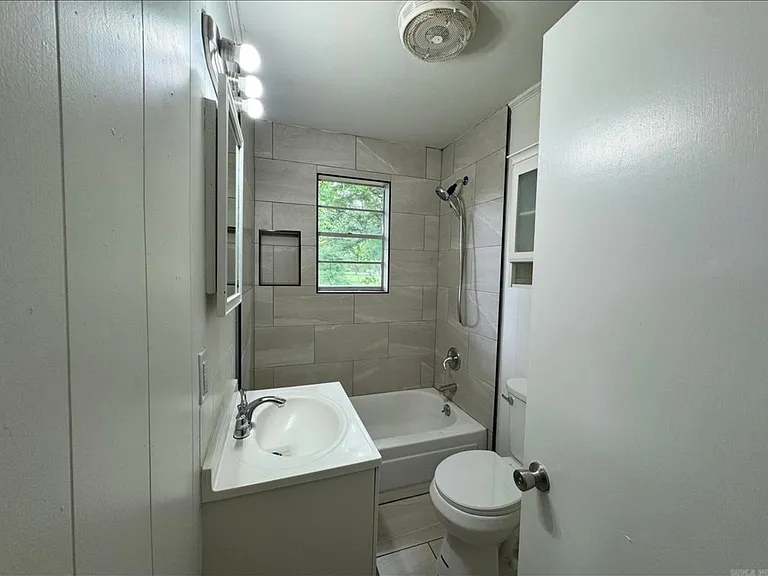 509 S Grant St — Photo 7