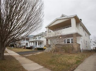 2070 Wascana Ave, Lakewood, OH