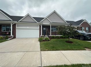 1387 Lincoln St, Lapeer, MI 48446