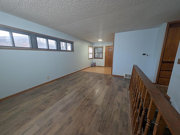 5th image of 2204 S Bennett St