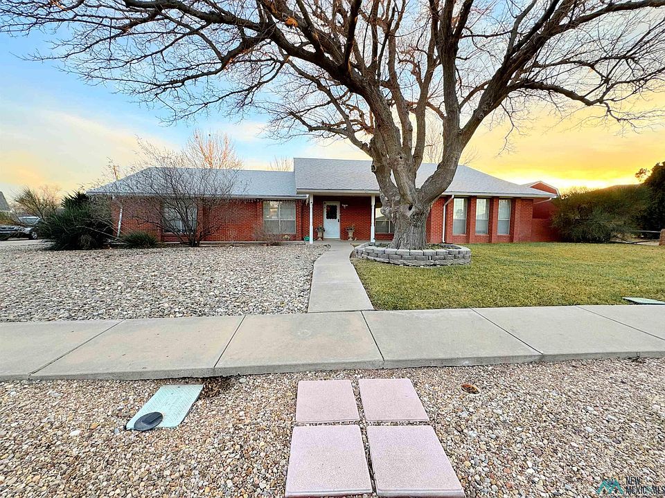 1st image of 1406 Mossman Dr