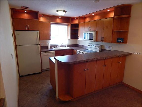 5th image of 2781 Hidden Lake Blvd #2781