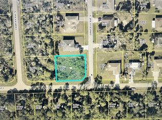 542 Oakfield Ave, Lehigh Acres, FL 33974