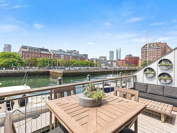 4th image of 15 Union Wharf Unit 15
