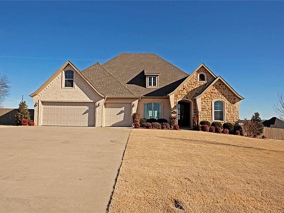 2nd image of 2104 Riverwater Ln