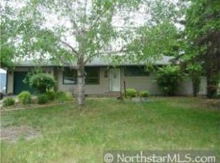 553 Inca Ln, New Brighton, MN 55112