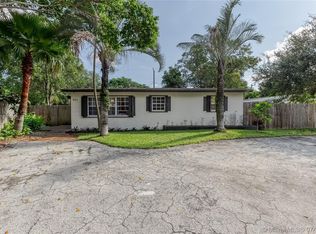 823 SW 28th St, Fort Lauderdale, FL 33315
