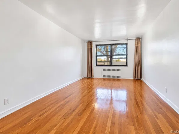 141-16 28th Avenue #2D, Flushing, NY 11354
