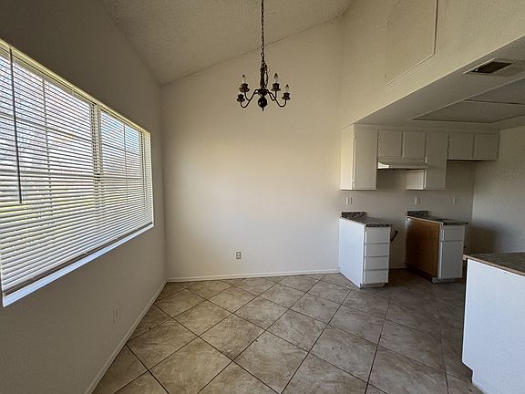 4th image of 1629 Orchid Ln APT D